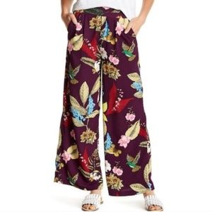 ROMEO&JULIET Wide Leg Floral Pants